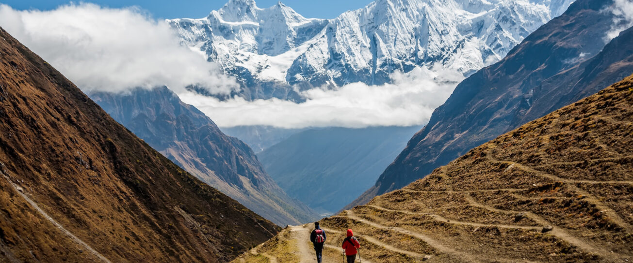 Is the Manaslu Circuit Better Than Everest Base Camp? (2026 Comparison)