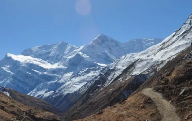 EBC vs. Annapurna Circuit: Which is Right for You in 2026?