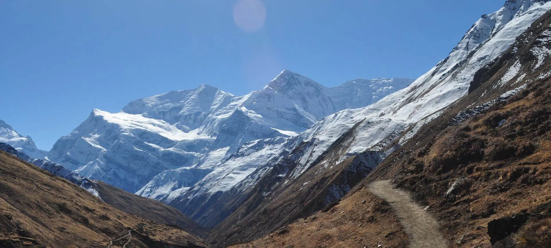 EBC vs. Annapurna Circuit: Which is Right for You in 2026?